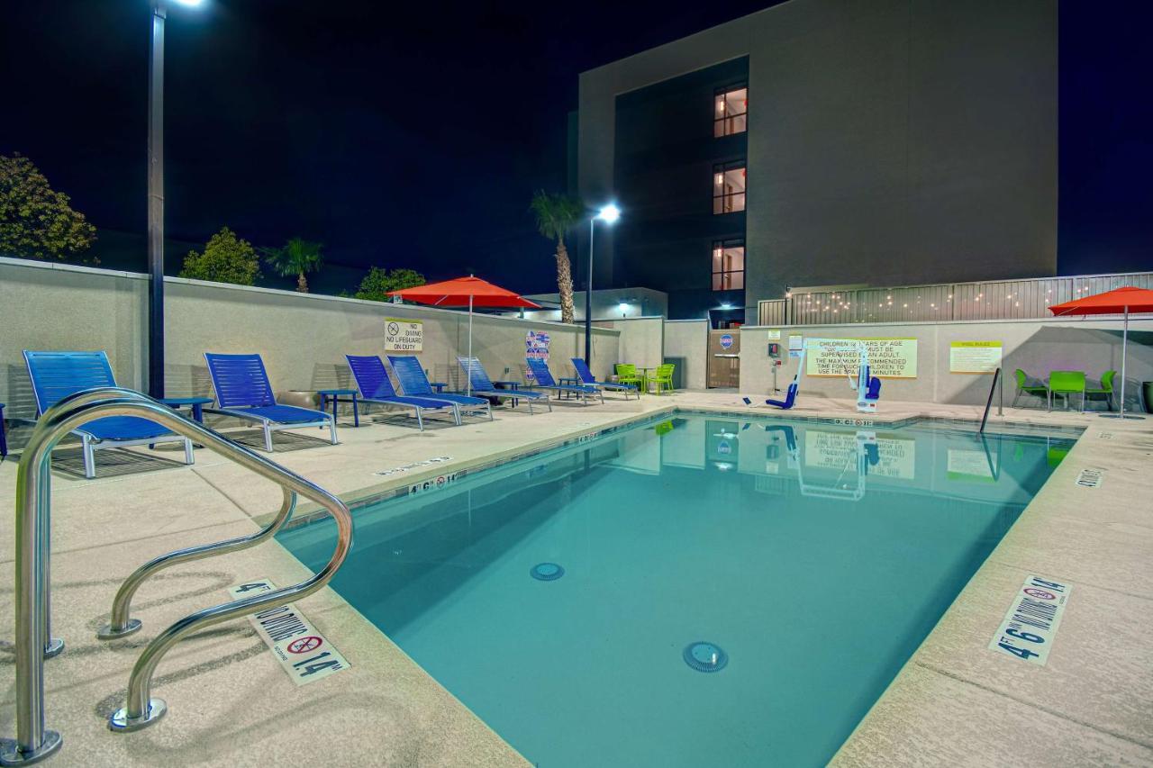 Home2 Suites By Hilton Las Vegas North エクステリア 写真